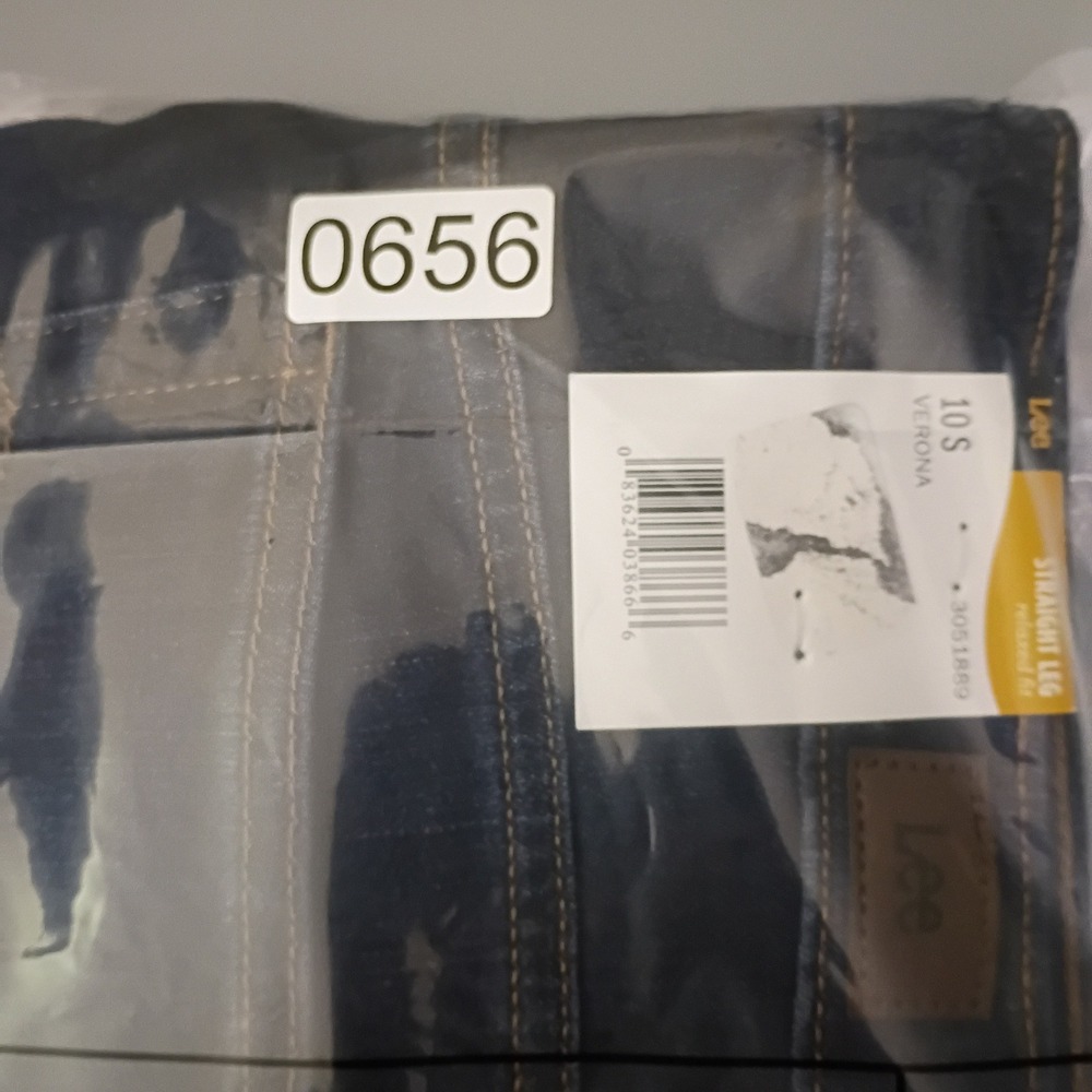 Lee Verona Relaxed Fit Straight Leg Jeans Indigo Blue Womens 10S 32x29 NWT - Picture 15 of 15